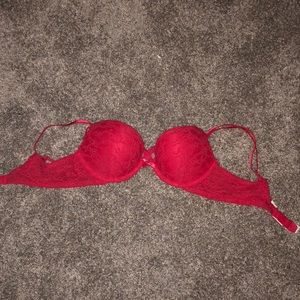 Victoria’s Secret Red Bra ❤️